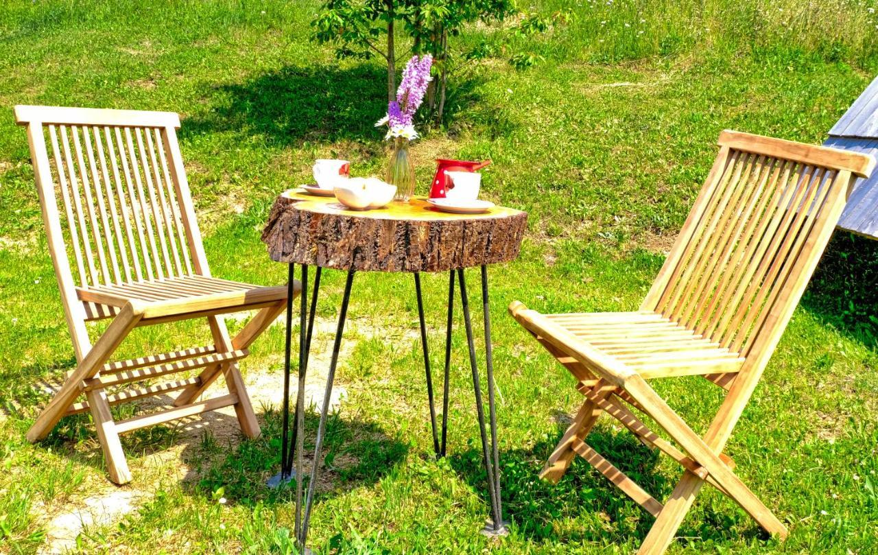 Отель Glamping Brodej Vitanje Экстерьер фото