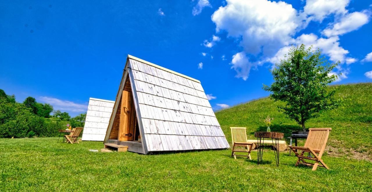 Отель Glamping Brodej Vitanje Экстерьер фото