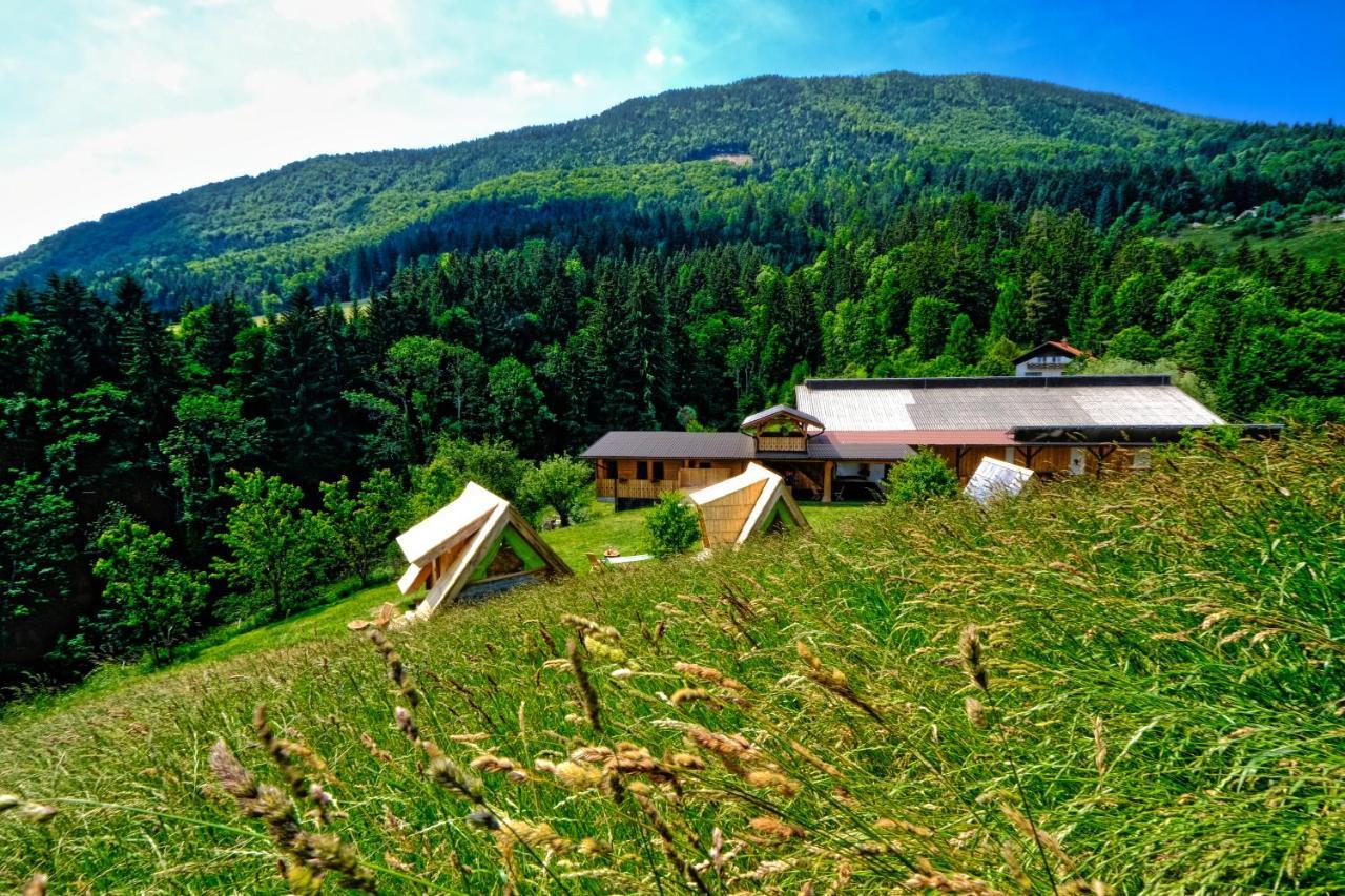 Отель Glamping Brodej Vitanje Экстерьер фото
