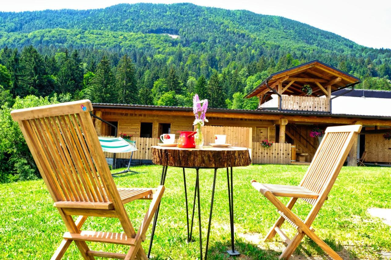 Отель Glamping Brodej Vitanje Экстерьер фото