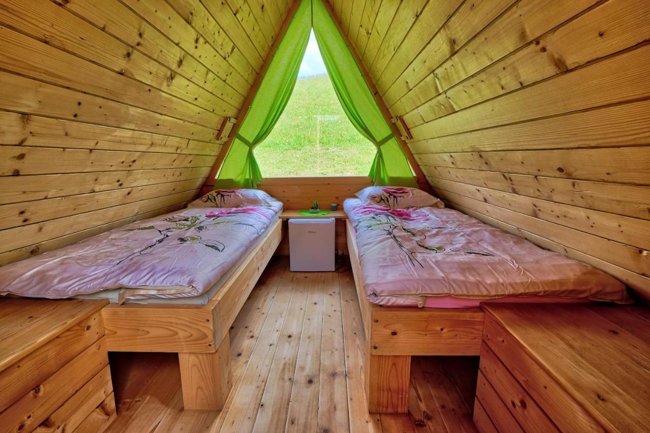 Отель Glamping Brodej Vitanje Экстерьер фото